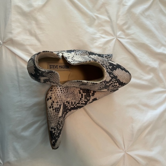 Steve Madden Snakeskin Boots 8.5 - Picture 3 of 3